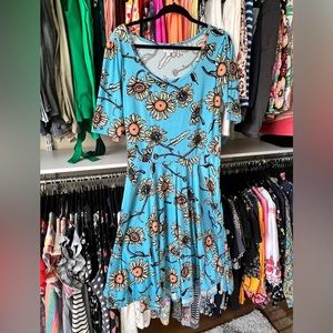 Lularoe fit and flare dress 🌼